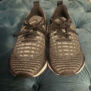 Nike InfinityRN 4 Running Shoe Size 7.5